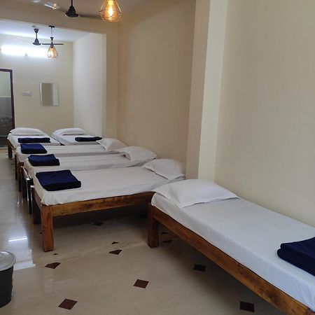 Nest Inn Service Rooms Chikmagalūr Kültér fotó