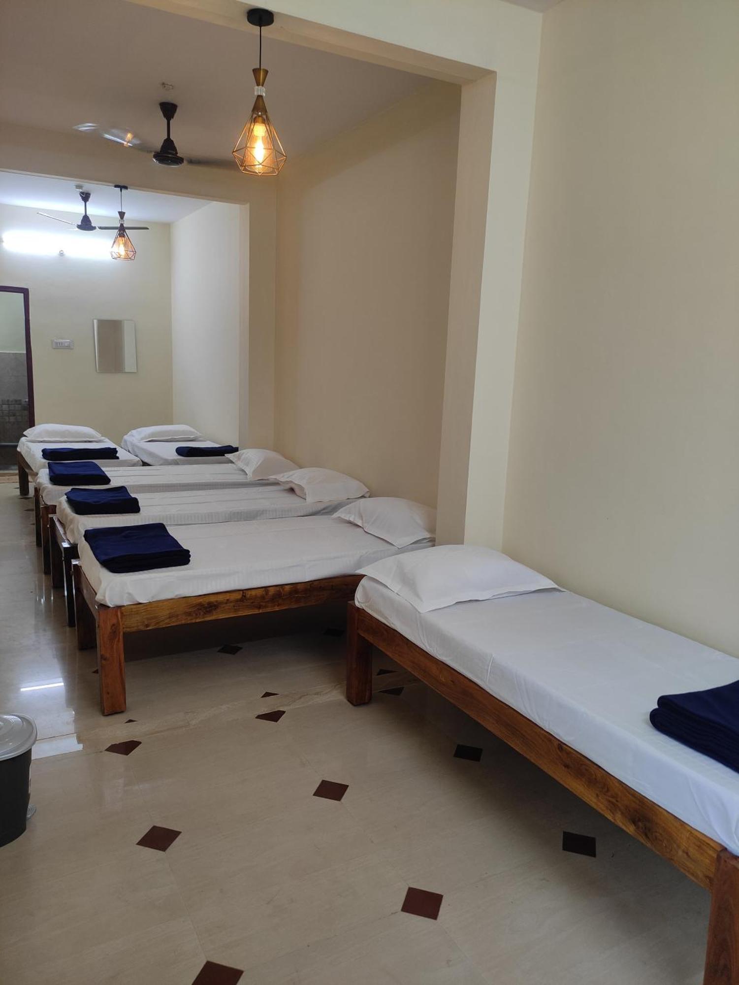 Nest Inn Service Rooms Chikmagalūr Kültér fotó